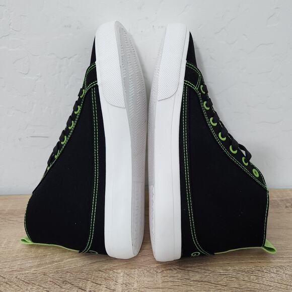 The Mandalorian Baby Grogu High Top Sneaker Shoes Ground Up Youth sz 8 Star Wars - Picture 7 of 10